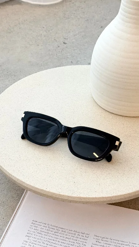 The Deyn Sunglasses - Black / Ink