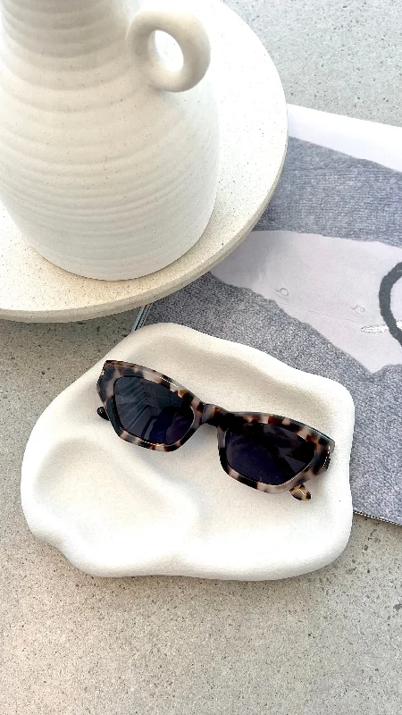 The Ellingson Sunglasses - Marble Tort Jet